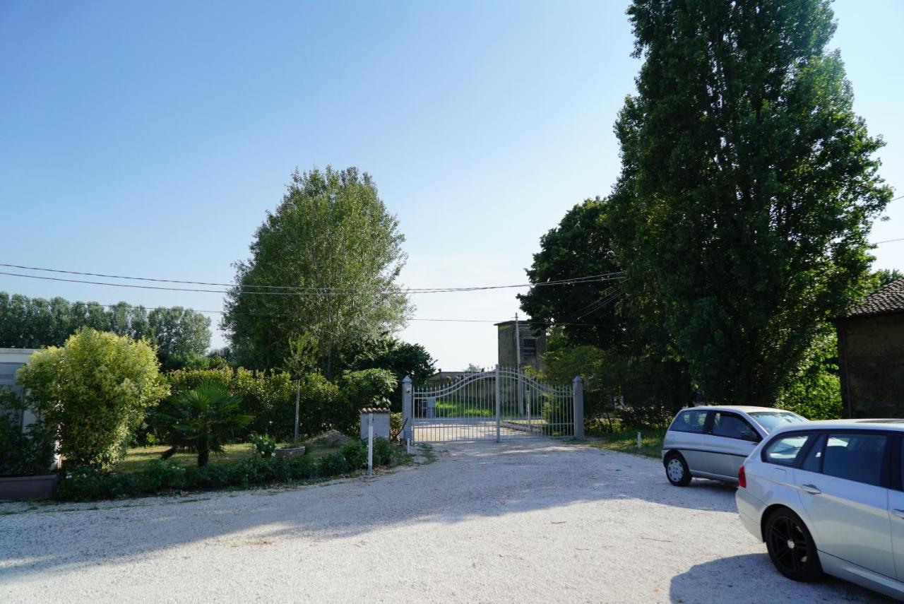 Вилла Agriturismo Il Sole Rivarolo del Re ed Uniti Экстерьер фото