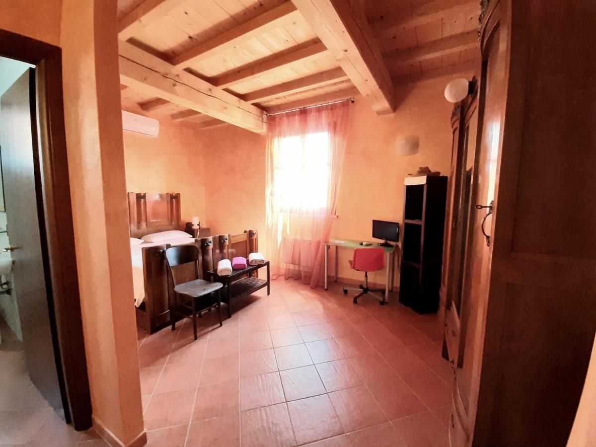 Вилла Agriturismo Il Sole Rivarolo del Re ed Uniti Экстерьер фото